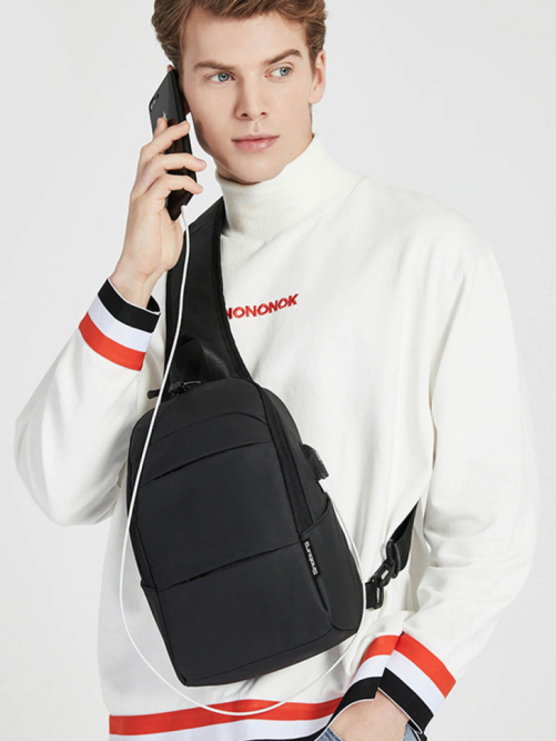 Сумка через плечо Snoburg SN2730 черная